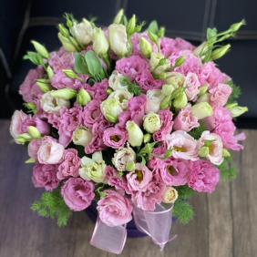 Заказ цветов в Калкан Розовый лизиантус в фиолетовой коробке