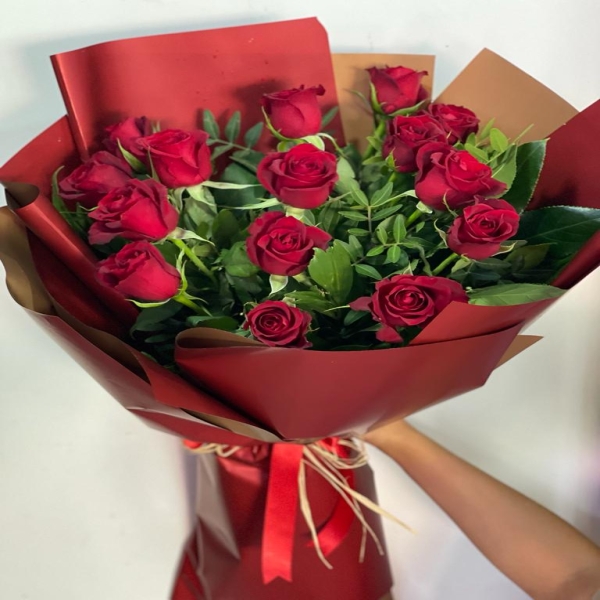  Kalkan Flower Order Bouquet of 15 Stylish Red Roses