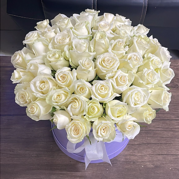  Цветок в Калкан 51 белых роз в коробке